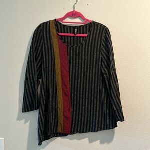 KHANGURA Women’s Top Size M